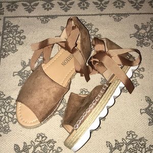Tan Fashion Sandals